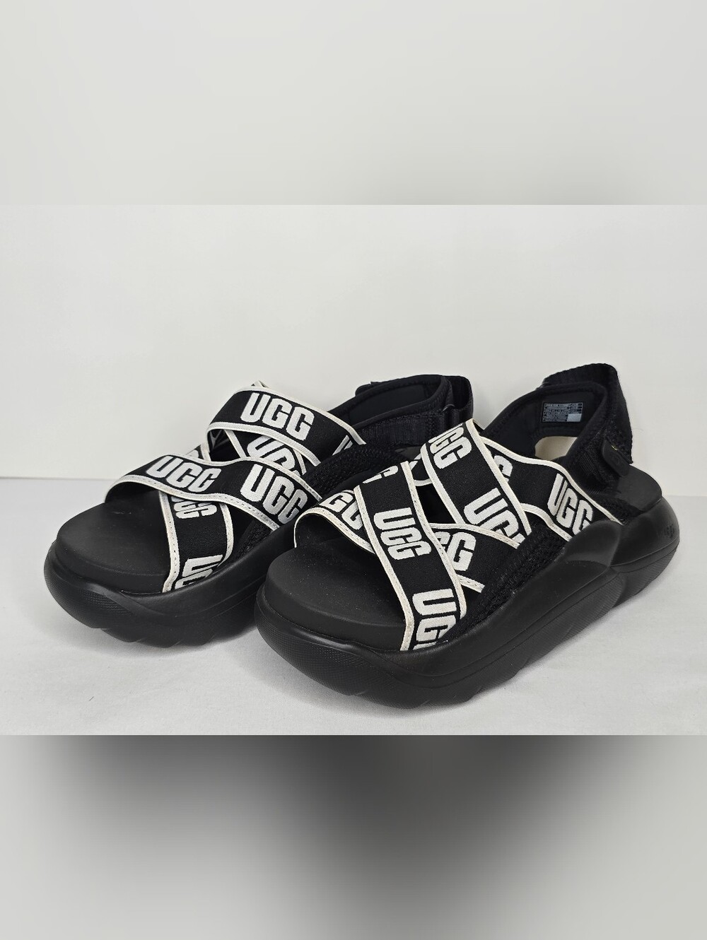 UGG LA Cloud Platform Sport Sandal Black White Logo Straps - Women's Sz 7.5